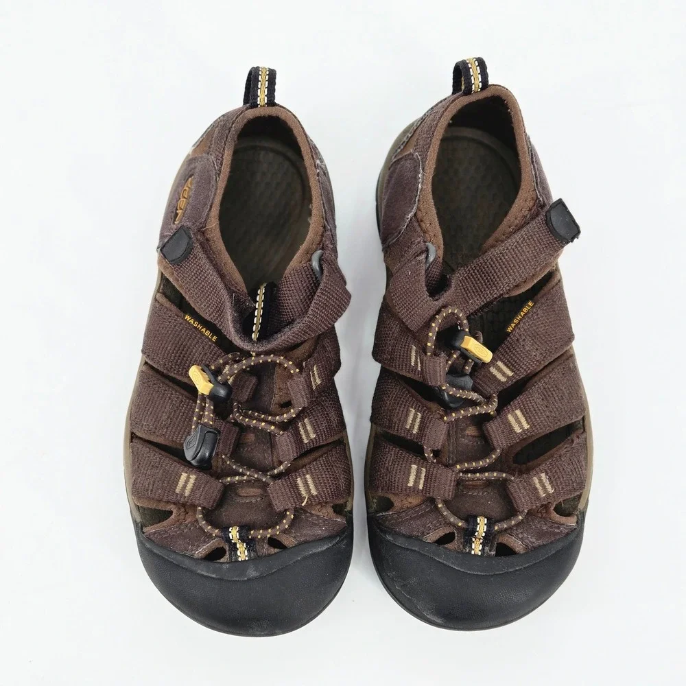 KEEN Newport H2 Brown Dark Earth Gorpcore Hiking Sandals Size Youth 2 EU 34 21CM